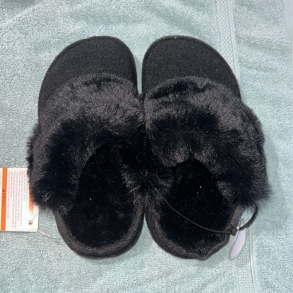 Crocs  - Picture 2 of 3